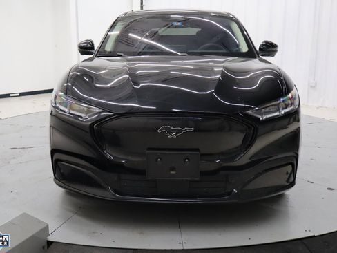 Certified 2022 Ford Mustang Mach-E Premium image 11