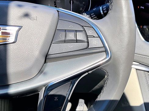 Used 2024 Cadillac XT5 Premium Luxury image 30