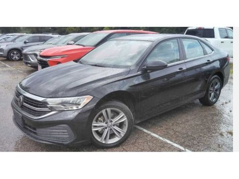 Used 2024 Volkswagen Jetta SE FWD image 1