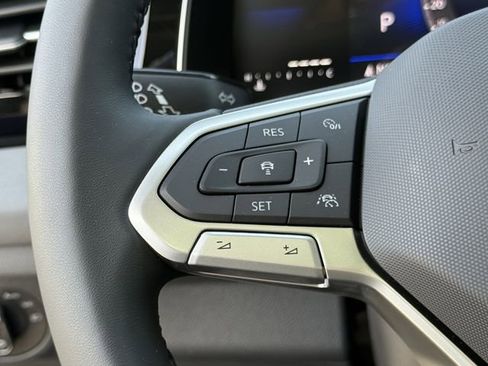 New 2026 Volkswagen Jetta SE FWD image 11