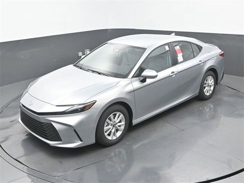 New 2026 Toyota Camry LE image 29