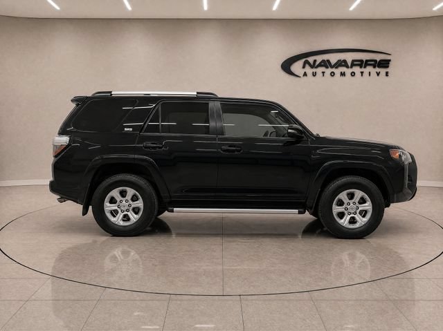 Used 2023 Toyota 4Runner SR5 Premium w/ Moonroof Package RWD image 9
