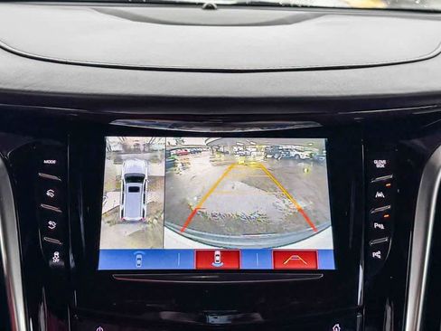 Used 2020 Cadillac Escalade ESV Platinum RWD image 28
