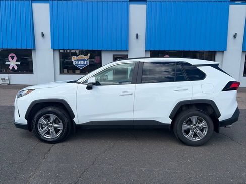 Used 2024 Toyota RAV4 XLE w/ Convenience Package AWD/4WD image 8