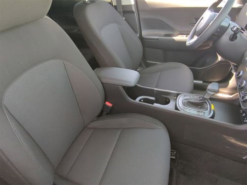 New 2026 Hyundai Kona SE image 10
