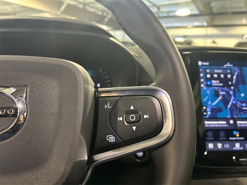 Used 2026 Volvo XC40 B5 Plus w/ Protection Package Premier image 14