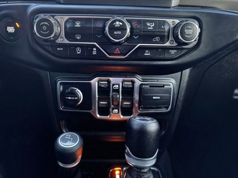 Used 2021 Jeep Wrangler Unlimited Sport image 15