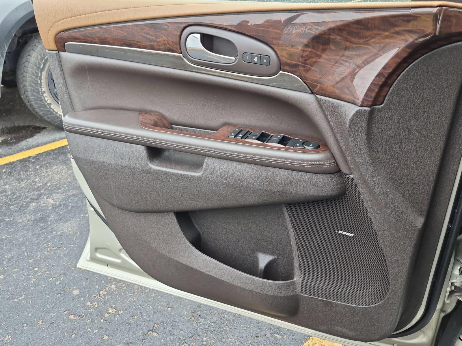 Used 2015 Buick Enclave Leather AWD/4WD image 12