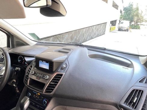 Used 2021 Ford Transit Connect XL image 11