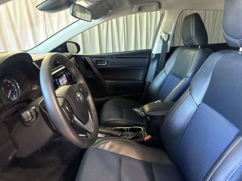 Used 2018 Toyota Corolla SE w/ Carpet Mat Package (TMS) FWD image 21
