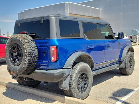 Used 2021 Ford Bronco First Edition AWD/4WD image 3