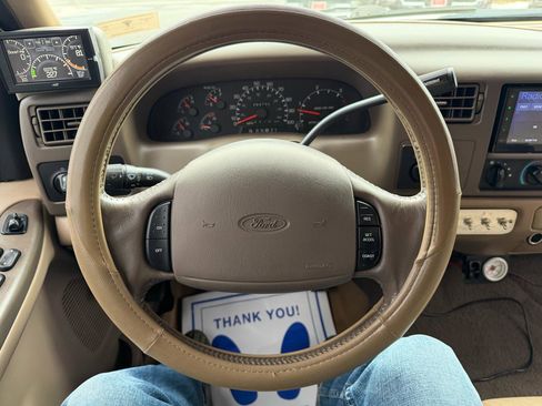 Used 1999 Ford F250 Lariat image 14