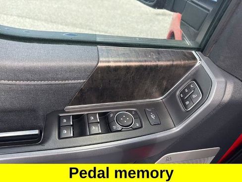 Certified 2023 Ford F250 Lariat w/ Lariat Ultimate Package AWD/4WD image 18