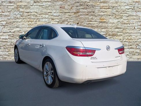 Used 2016 Buick Verano Leather w/ Driver Confidence Package FWD image 4
