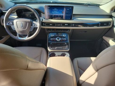Certified 2022 Lincoln Nautilus FWD w/ Premium Package image 18