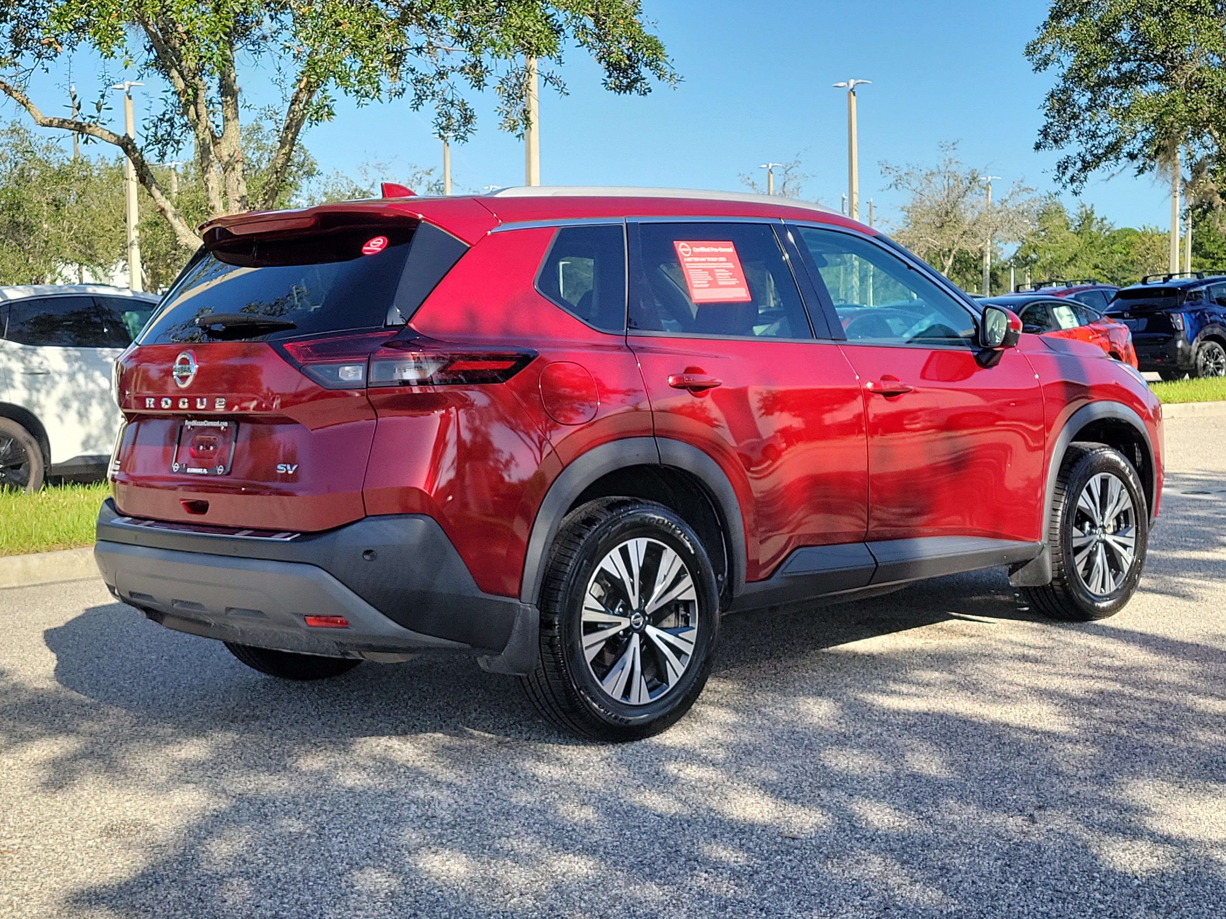 Certified 2021 Nissan Rogue SV w/ Premium Package FWD image 6