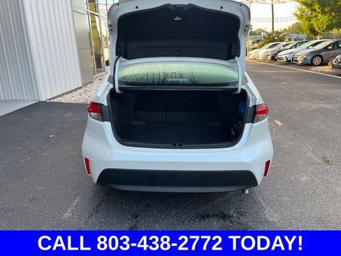 Used 2025 Toyota Corolla LE FWD image 32