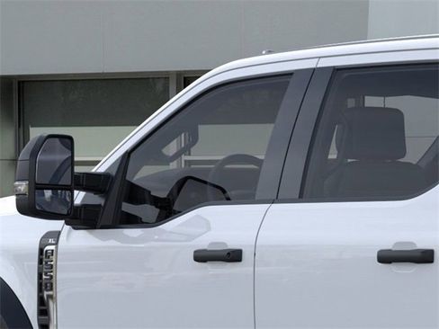 New 2025 Ford F550 4x4 Crew Cab Super Duty image 20