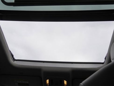 Used 2020 Toyota Highlander Platinum image 19