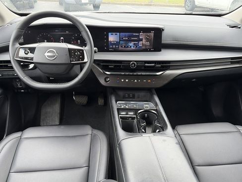 Certified 2025 Nissan Murano SV FWD image 14