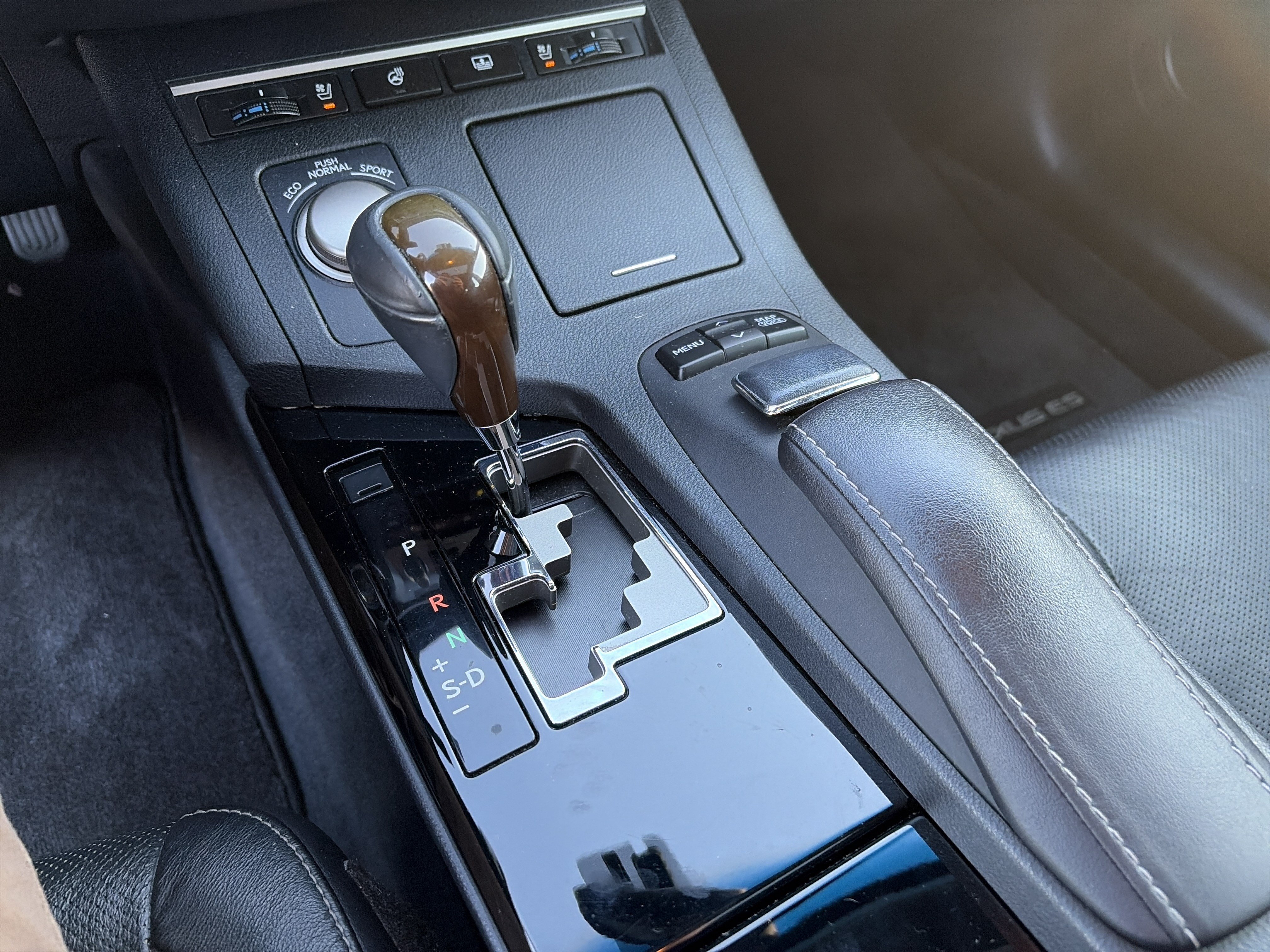 Used 2014 Lexus ES 350 w/ Luxury Package FWD image 37