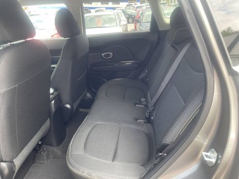 Used 2016 Kia Soul + w/ Audio Package FWD image 17
