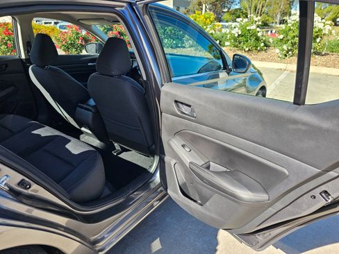 Used 2024 Nissan Altima 2.5 SV image 25