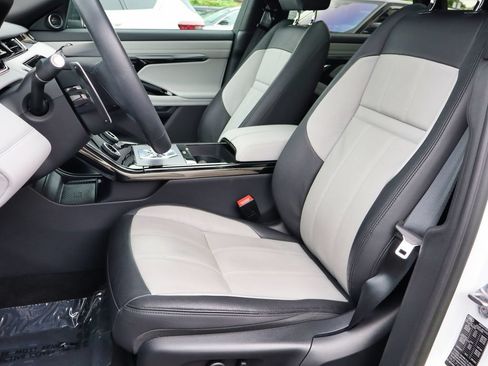 Used 2023 Land Rover Range Rover Evoque R-Dynamic SE AWD/4WD image 20