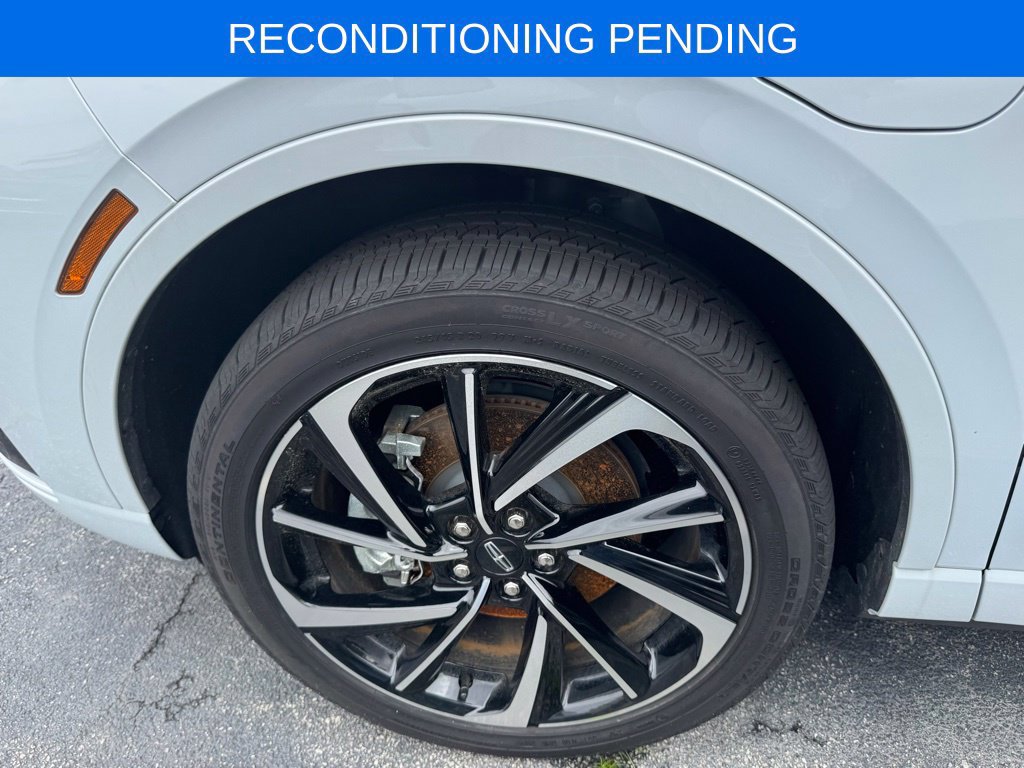 Used 2025 Lincoln Corsair Grand Touring AWD/4WD image 7