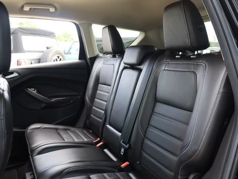 Used 2017 Ford Escape Titanium FWD image 27