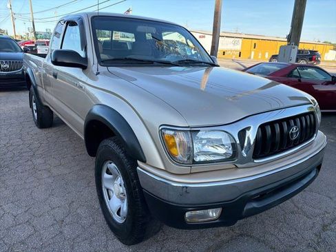 Used 2002 Toyota Tacoma 4x4 Xtracab image 4