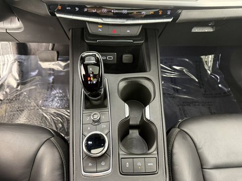 Used 2024 Cadillac XT4 Premium Luxury image 22