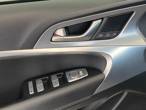 Used 2023 Genesis G70 3.3T image 23