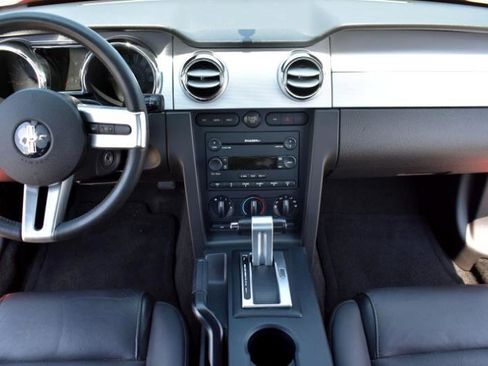 Used 2006 Ford Mustang GT image 44