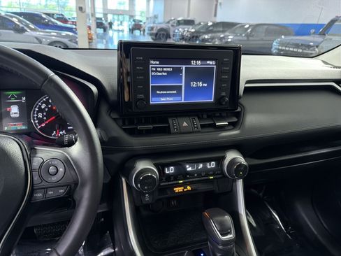 Used 2019 Toyota RAV4 XLE Premium w/ All Weather Liner Package AWD/4WD image 17