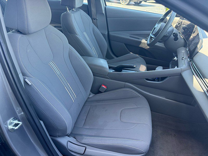 Used 2024 Hyundai Elantra SEL FWD image 31