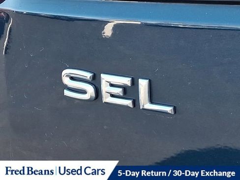 Used 2018 Volkswagen Atlas SEL image 32