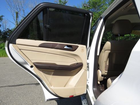 Used 2018 Mercedes-Benz GLE 350 4MATIC image 19