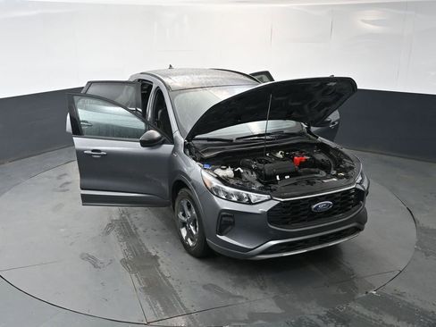 Used 2024 Ford Escape ST-Line w/ Tech Pack #1 AWD/4WD image 17