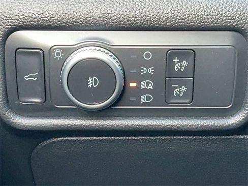 Used 2020 Ford Explorer ST w/ Premium Technology Package image 31