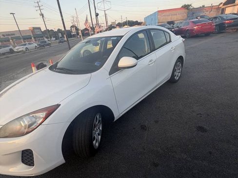 Used 2012 MAZDA MAZDA3 i Sport FWD image 1