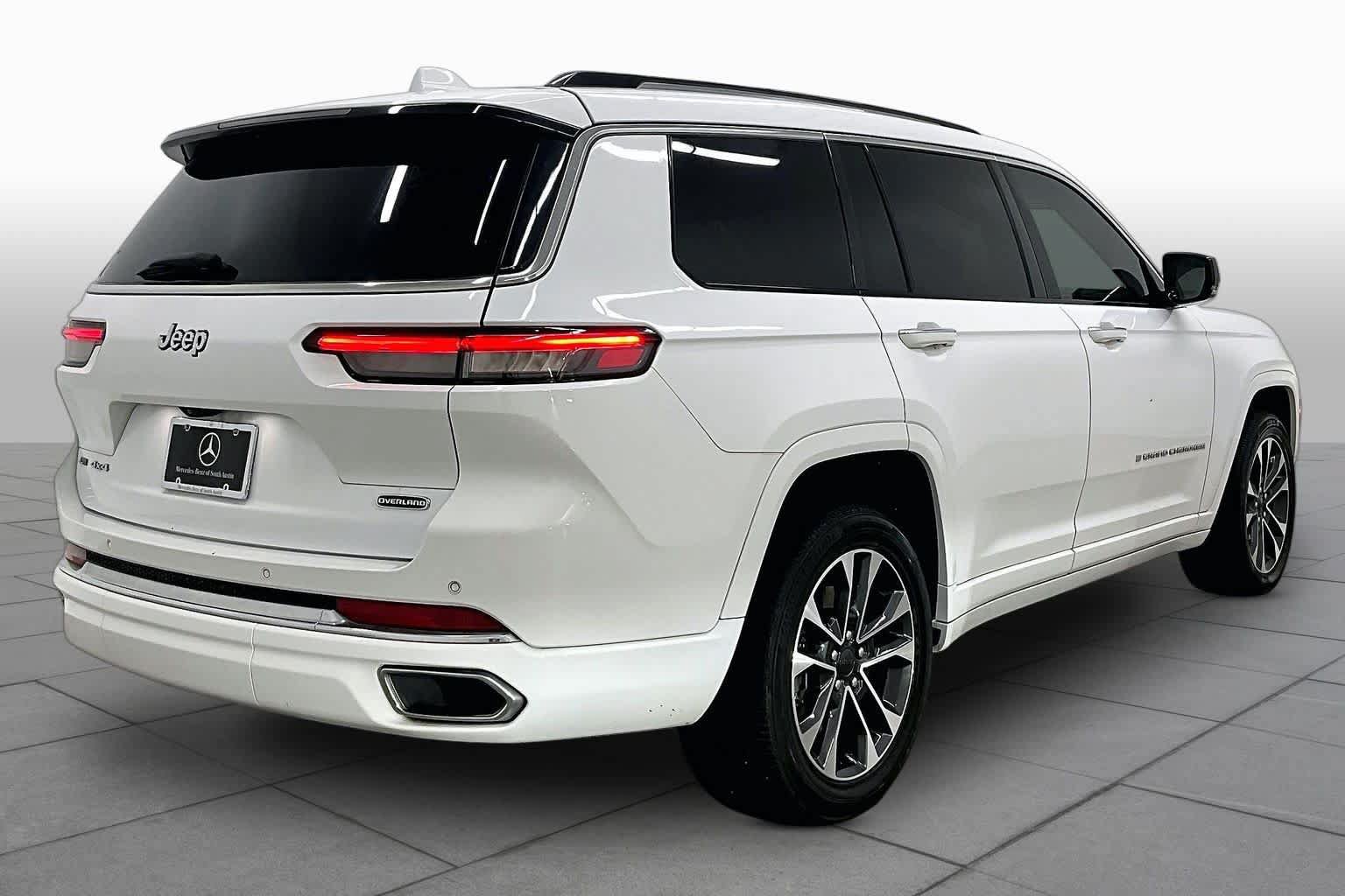 Used 2021 Jeep Grand Cherokee L Overland AWD/4WD image 13