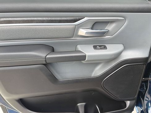 Used 2022 RAM 1500 Big Horn AWD/4WD image 18