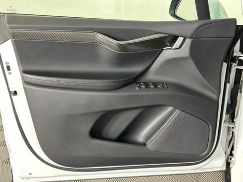 Used 2021 Tesla Model X Performance image 43