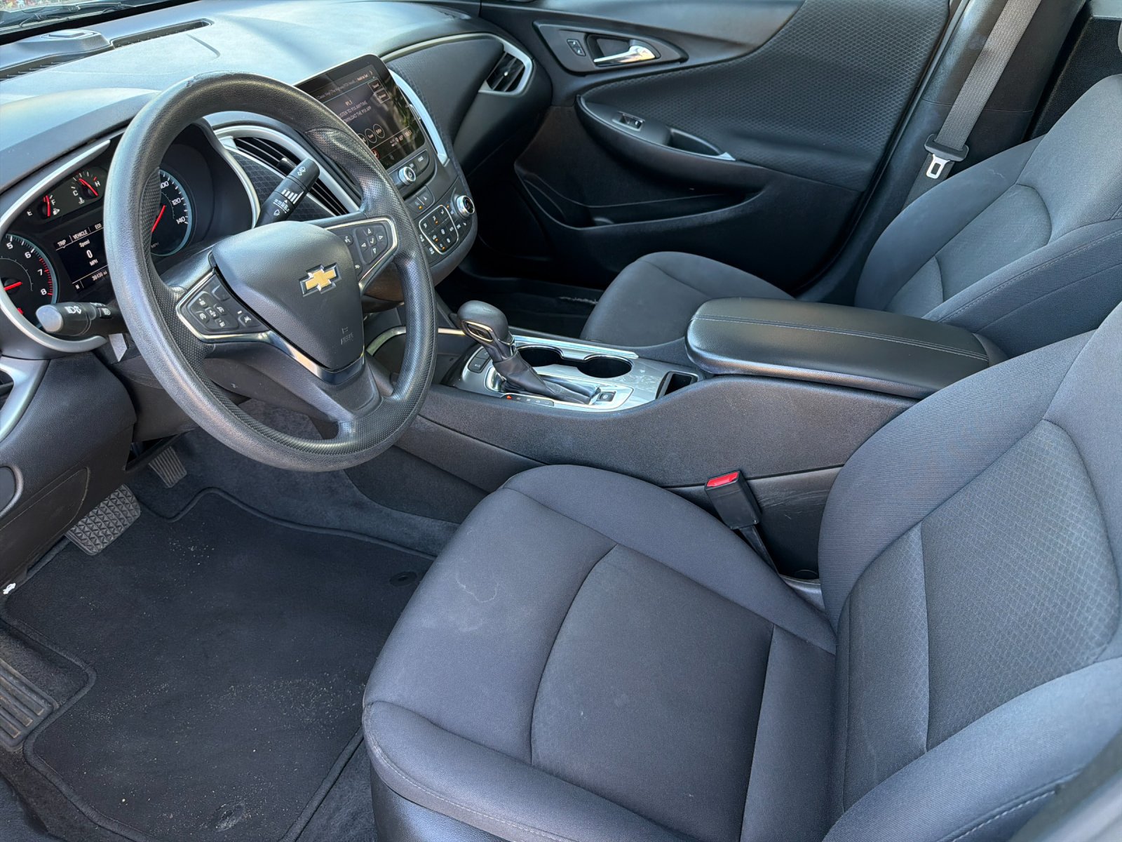 Used 2024 Chevrolet Malibu LT FWD image 10