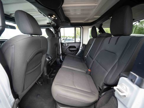 Used 2023 Jeep Wrangler Unlimited AWD/4WD image 23