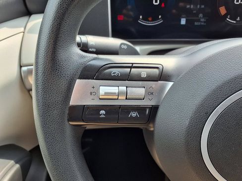 Used 2025 Hyundai Tucson SEL FWD image 16