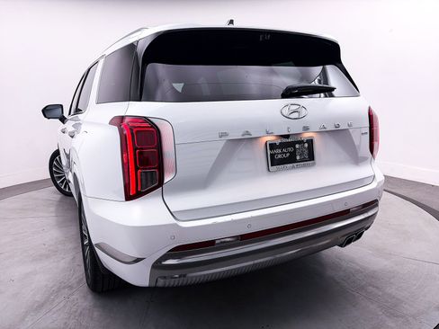 Used 2025 Hyundai Palisade Calligraphy image 12
