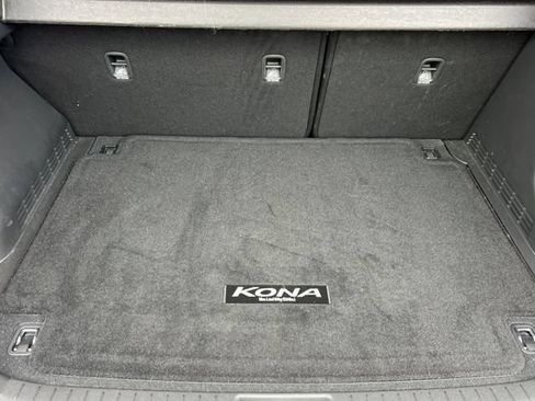 Used 2023 Hyundai Kona SE FWD image 19