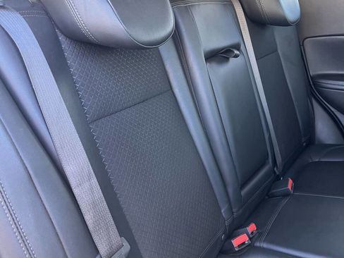 Used 2019 Buick Encore Sport Touring AWD/4WD image 27